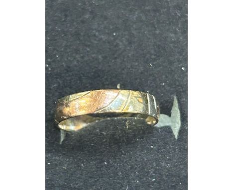 9ct Gold tri colour ring Size M 