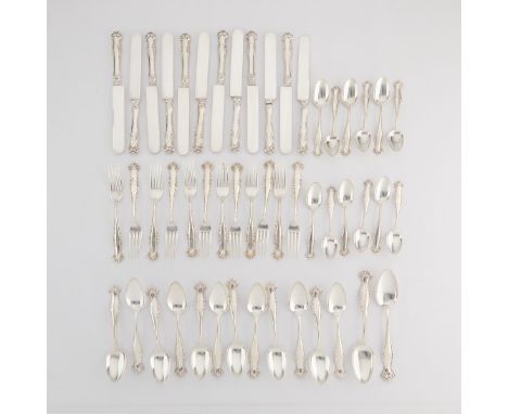 Towle, United States. 50 piece sterling silver flatware set in the pattern "Canterbury," including 12 dinner knives, 12 dinne