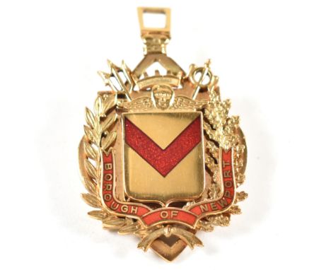 A hallmarked 9ct gold Borough of Newport brooch pin. The brooch pin having the Borough of Newport coat of arms in polished ye