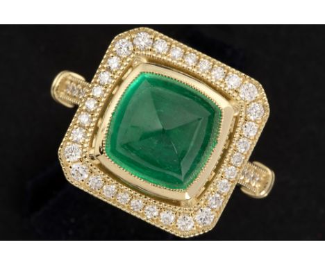 beautiful ring with an Art Deco design in yellow gold (18 carat) &amp; with a "vivid green &amp; transparent" emerald  of 3,4