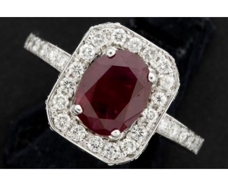 quite important non-heated 2,80 carat Burmese ruby set in a ring in white gold (18 carat) with 0,90 carat of very high qualit