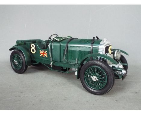 Airfix - A built and unboxed Airfix 1:12 scale 4.5 litre 1930 Bentley plastic model. The model appears to be Excellent overal