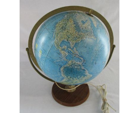 Readers Digest 1969 scan-globe table lamp