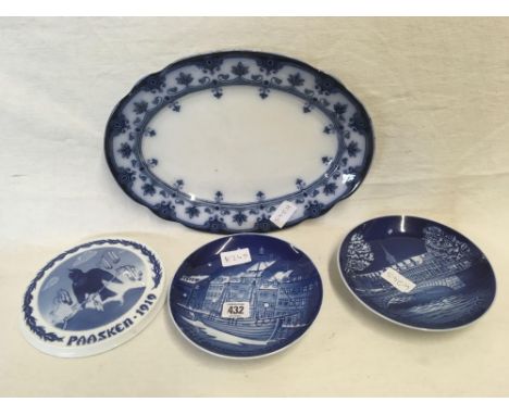 PAIR OF DANISH PLATES &amp; 2 OTHER BLUE &amp; WHITE CHINAWARE