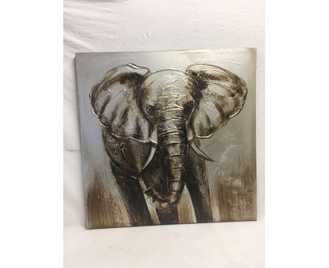 CANVAS PRINT SHOWING BULL ELEPHANT