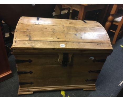 VINTAGE PINE DOME TOP TRUNK
