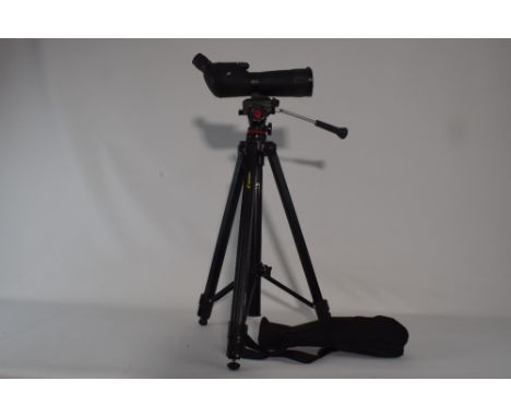 Unomat video studio statief en Owim 20X60X200 cm. - Unomat video studio tripod and Owim 20X60X200 cm.