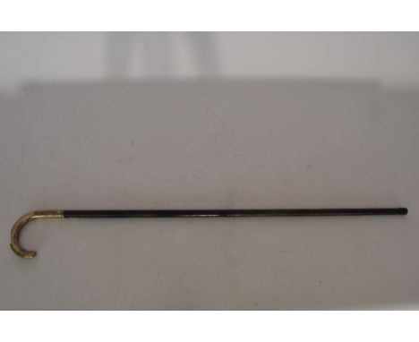 Wandelstok met zilveren gebogen greep. - Walking stick with silver curved handle