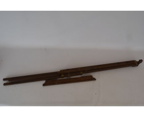 Vintage eiken met koper afgewerkte 19e eeuwse veldezel. - Vintage oak with copper finished 19th century field easel.