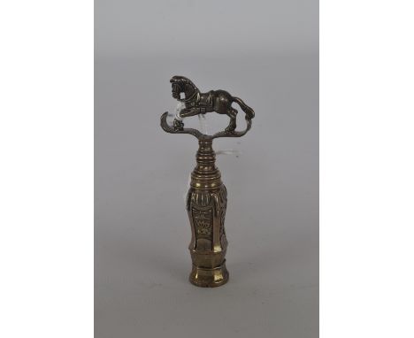 Zilveren lakzegelstempel als kurkentrekker, - Silver lacquer seal stamp as a corkscrew