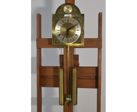Wandklok met staafgewichten koperen wijzerplaat en slinger ca 1970. - Wall clock with bar weight, brass dial and pendulum app