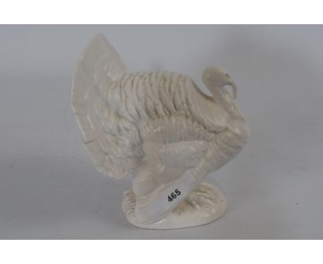 Goebel; een wit porseleinen kalkoen, H 13 cm. - Goebel; a white porcelain turkey, H 13 cm.