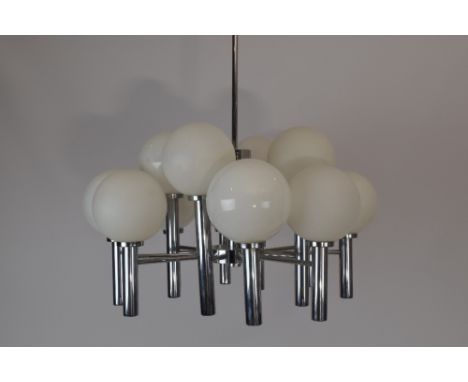 Een chroom en opaalglas 14-lichts kroon ca 1950 design. - Chrome and opal glass 14-lights chandelier approx. 1950's design.