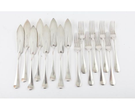 Set of 8 Edward VII fish knives and forks by Harrison Brothers & Howson (George Howson) Sheffield 1903-1904, 27.8oz 866.7gm (