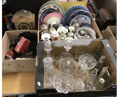 A box of assorted glassware to include a pair of onion shaped decanters, a Georgian decanter, a box of assorted decorative ch