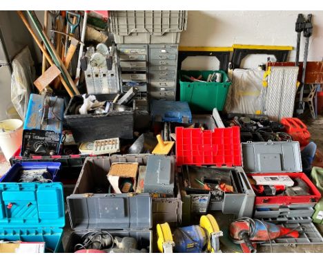TOOLS - very large parcel of workshop and garage items including power tools, mowers, ladders, Clarke welder, bench top grind