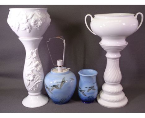 FALCONWARE matching table lamp and vase (20cms H) and two white jardiniere and stands