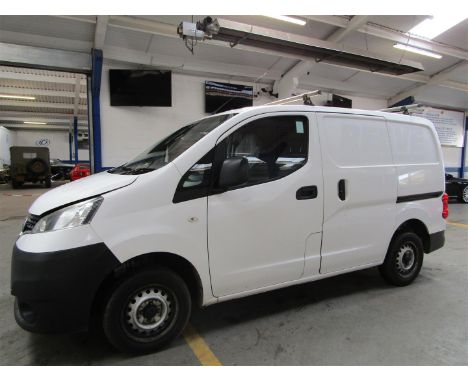 Make &amp; Model: Nissan NV 200 SE DCIDate of Reg: AO13 DYHColour: Whitecc: 1461MoT: 27-03-2022Fuel Type: DIESELMileage: 151K