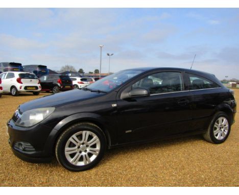 Make &amp; Model: Vauxhall Astra Design 3drDate of Reg: AM57OUDColour: Blackcc: 1598MoT: 30-07-2022Fuel Type: PETROLMileage: 