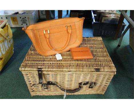 Wicker hamper, together with a handbag and matching purse, (3)