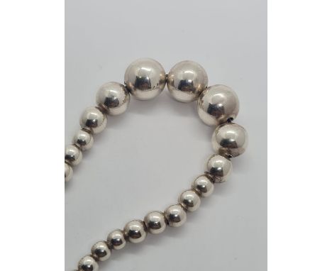 Sterling Silver Graduated Ball Bracelet, weight 21g and 20cm long approx 