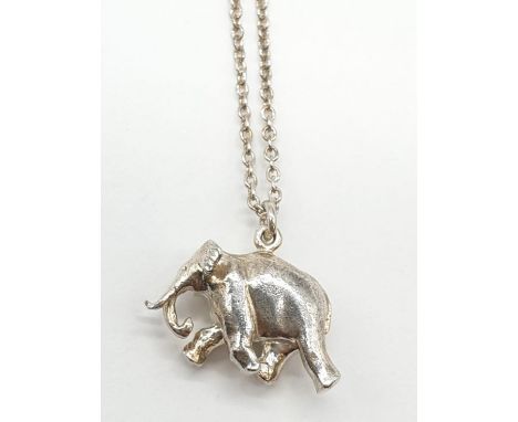 Alex Monroe Indian Elephant pendant on expandable Necklace, set in Sterling Silver weight 5.6g and pendant 10x15mm approx 