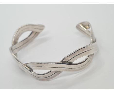 Sterling Silver Twisted Rope Bangle, weight 26g and 6cm wide approx 