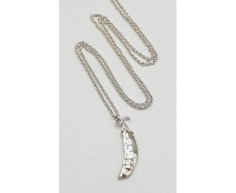 Alex Monroe Peapod Sterling Silver Pendant on expandable silver chain, weight 2.8g approx 