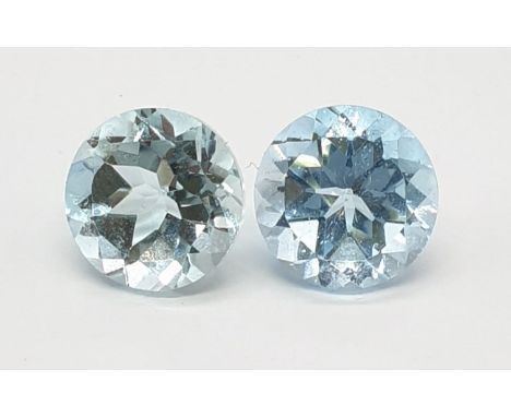 3.45 Cts Natural blue topaz, Nice light blue colours. Round cut stones. Set of two pieces.