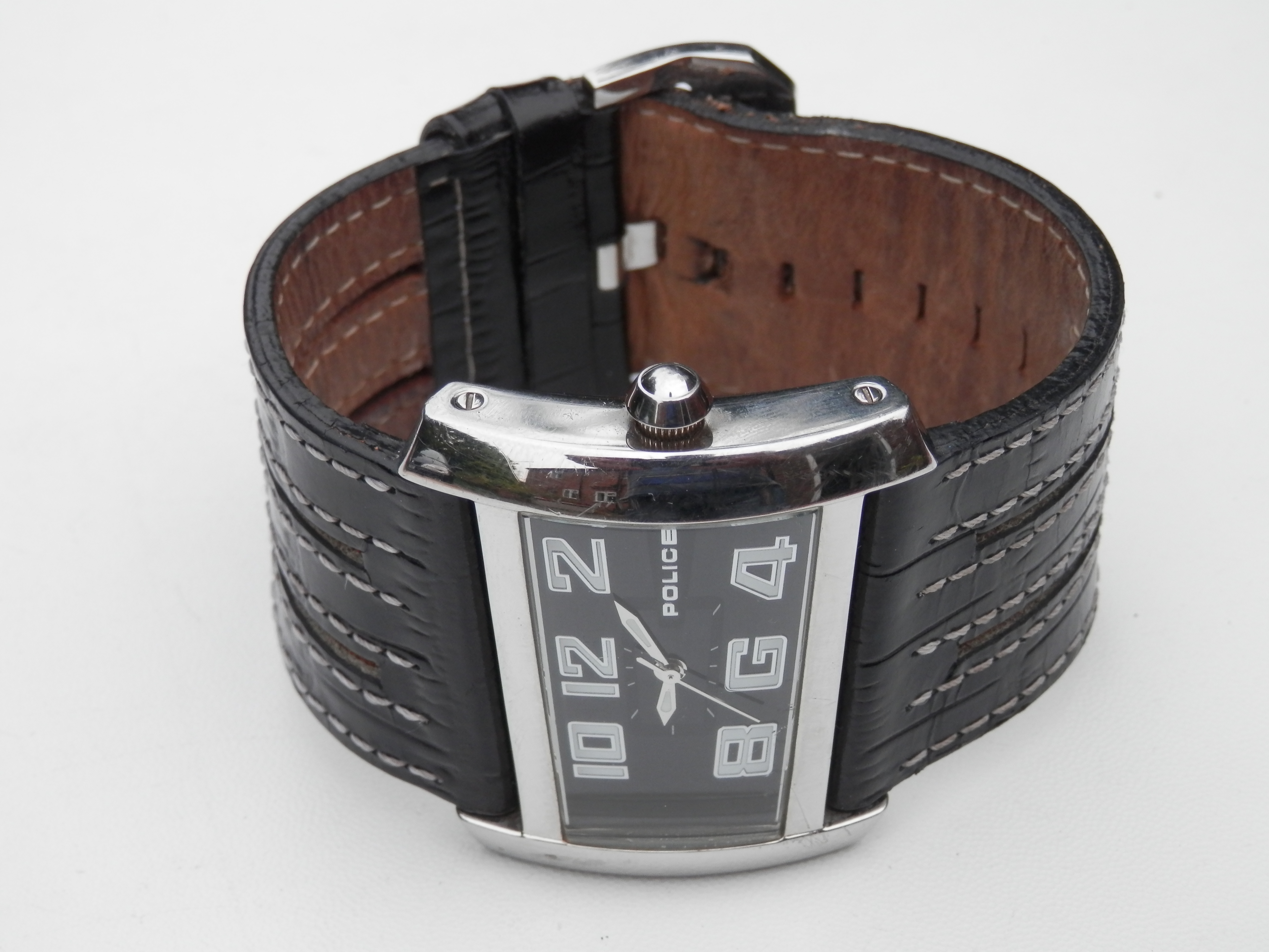 E LADIES GENUINE POLICE WATCH MODEL 10284M FULL STAINLESS, NEW