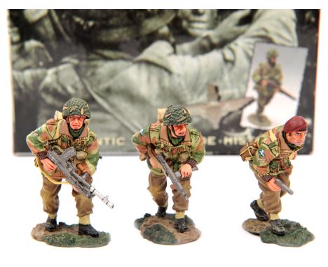 King & Country Arnhem (Operation Market Garden) “Advance To Contact” (MG 15). Comprising Paratrooper with Colt pistol, soldie