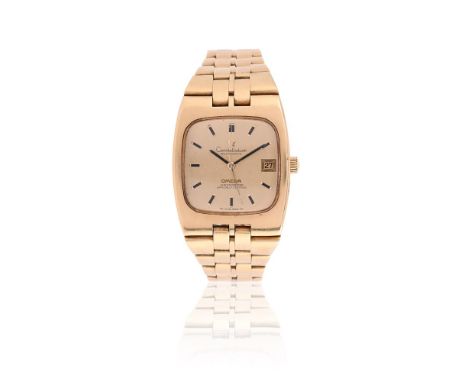 OMEGA, CONSTELLATION, REF. 168.047AN 18 CARAT GOLD COLOURED BRACELET WATCH WITH DATE, CIRCA 1970Movement: AutomaticCase: Gold