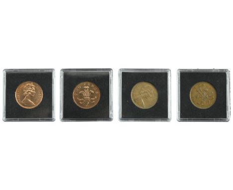 Elizabeth II, Twopence, 1983, the ‘New Pence’ mule (S C2a); together with a regular 1983 Twopence [2]. First a pocket piece, 