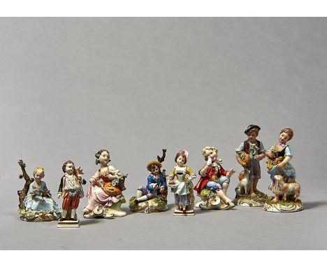 A PAIR OF SITZENDORF FIGURES OF CHILDREN AND THREE OTHER PAIRS OF CONTINENTAL PORCELAIN FIGURES, 20TH C, 14CM H AND SMALLER, 