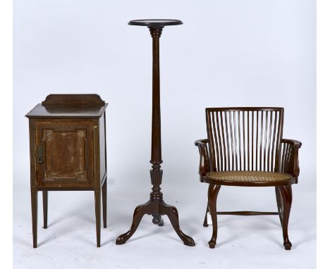 AN EDWARDIAN SHERATON REVIVAL POT CUPBOARD, C1905, THE TOP WITH UPSTAND, PANELLED DOOR WITH OUTSET ANGLES ON SQUARE TAPERED L