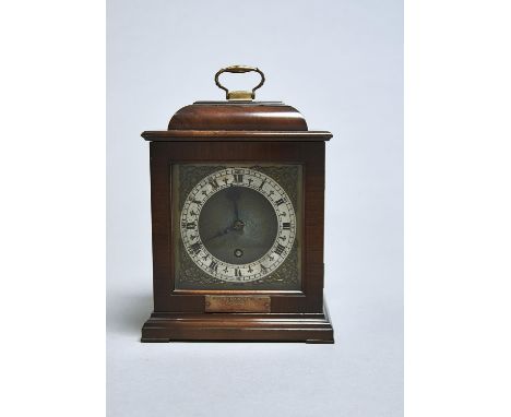 A WALNUT MANTEL TIMEPIECE IN THE FORM OF A 17TH C ENGLISH BASKET TOPPED TABLE CLOCK, SECOND QUARTER 20TH C, WITH BRASS ASTRAL