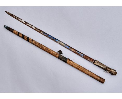 AN ENGLISH BLUED AND GILT SWORD BLADE, C1800, BLADE 71.5CM Condition reportBlade rusty. The originally leather covered wooden