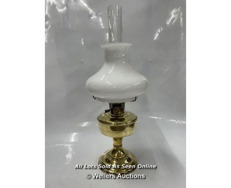 *ALADDIN NO 12 BRASS OIL LAMP 1940S