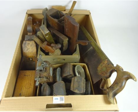 Vintage wood planes, other Vintage tools and four Vintage bike lamps    Condition Report   Click here for further images, con