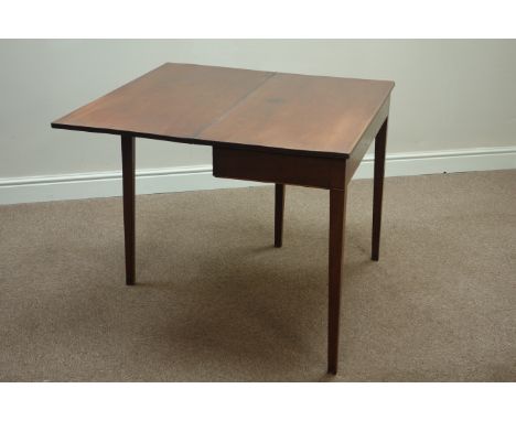 Georgian mahogany fold over tea table on tapering gate leg base, W92cm, H73cm, D45cm (closed)   Condition Report   Click here