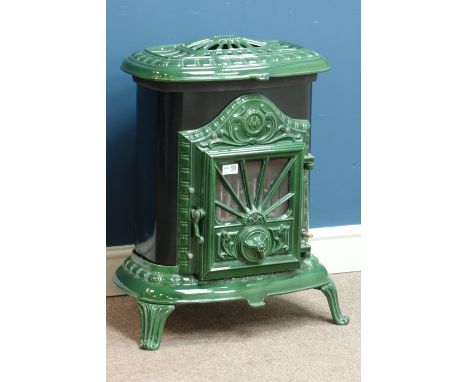 Franco Belge 59660 Merville green enamel multi-fuel burning stove, W50cm, H66cm, D42cm   Condition Report   Click here for fu
