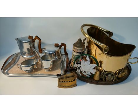 Piquot ware tea service with tray &amp; selection of brass ware 