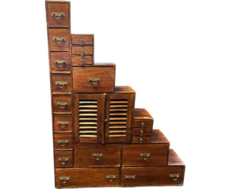Contemporary oriental step tansu[174x133cm] 