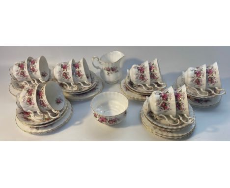 38 piece Royal Albert Lavender Rose pattern tea service 