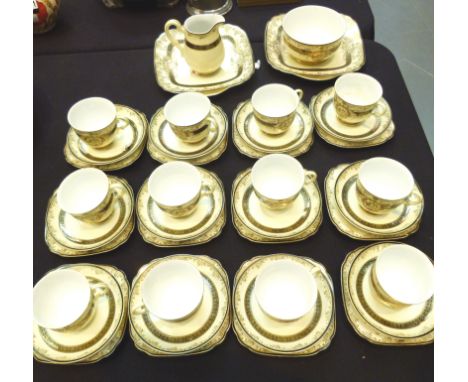 Japanese Meito tea service, 40 pieces 
