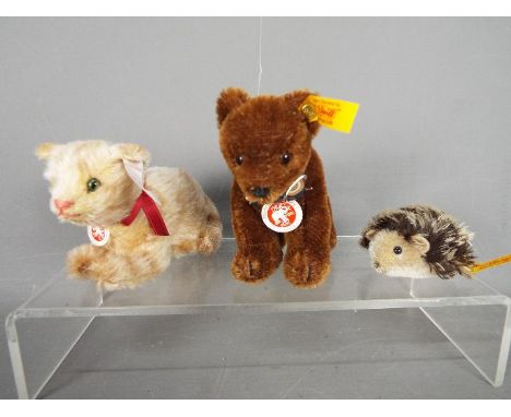 Steiff - three Steiff animals to include #034374, #031199 and #056031 ( 2 yellow labels and 1 white label plus 3 buttons and 