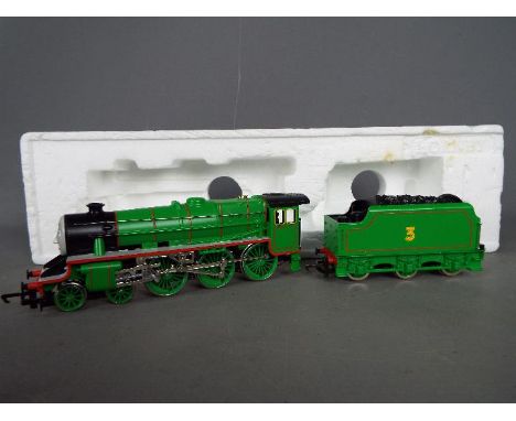 Hornby - A part boxed Hornby R859-010 Thomas the Tank Engine 'Henry The Green Engine No.3' with Power Tender. The model appea