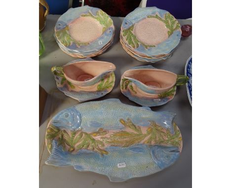 Melba Ware fish service, with moulded and painted decoration 