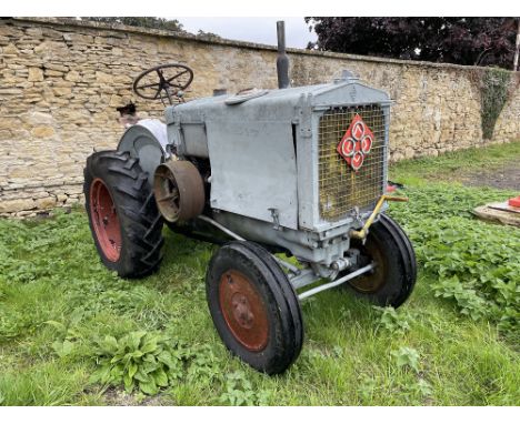 10071939 WWII Renault Vineyard Tractor – Ex Spitfire tugReg. no. 107S G74Chassis no. 304EEngine no. BSTransmission: ManualThi