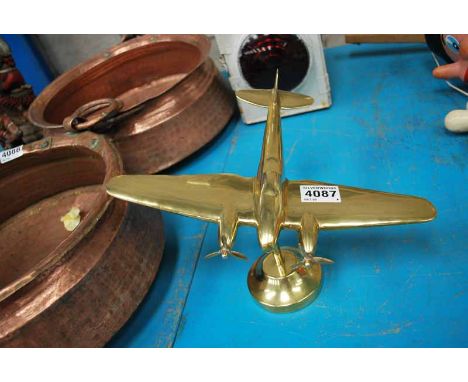 CAST BRASS MODEL OF A TWIN ENGINE AIRCRAFT POSS MOSQUITO